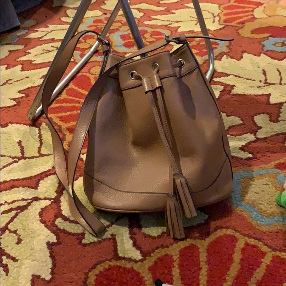 Camel bucket bag